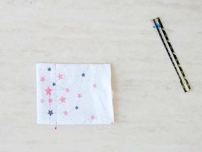 DIY Phone Pillow Stand / Holder Tutorial (+ FREE Pattern) ⋆ Hello Sewing