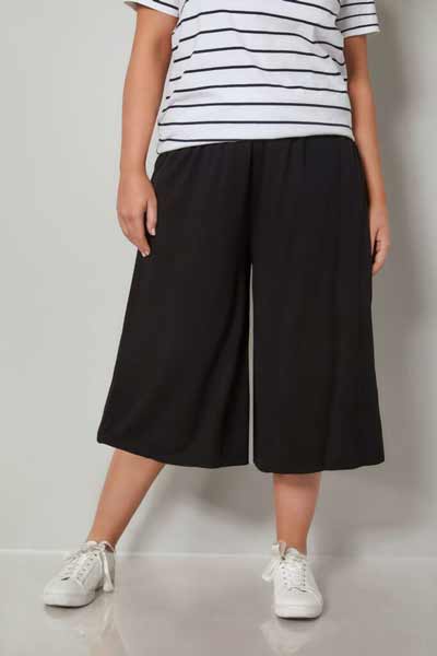 Elastic waist palazzo pants or culottes