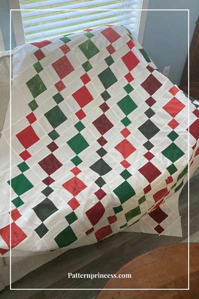 Red and Green Yuletide Quilt Pattern