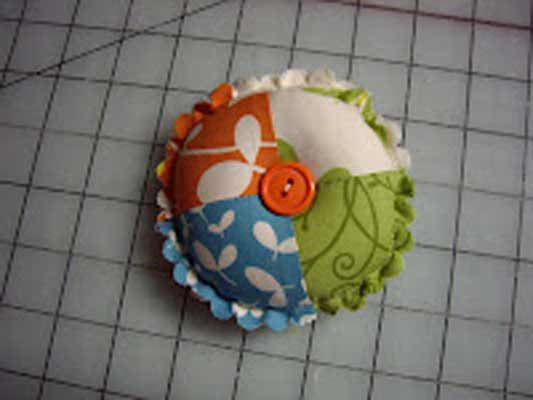 Scallop pin cushion tutorial