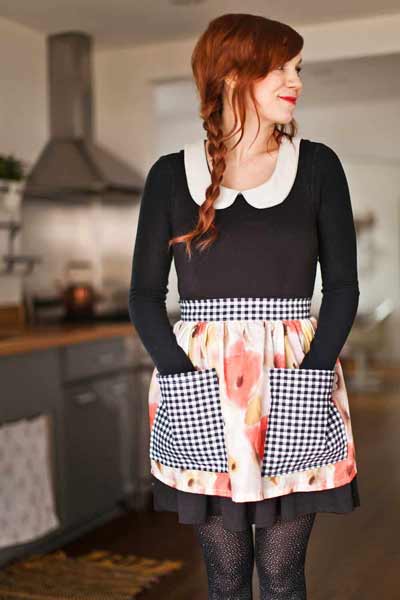 Easy vintage half apron with pockets