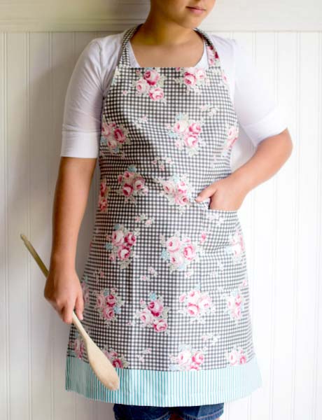 Sew a One Yard Adjustable Apron 