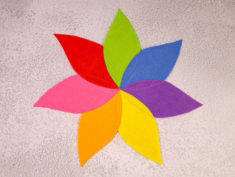 DIY Felt Leaves Placemat // Pattern and Video