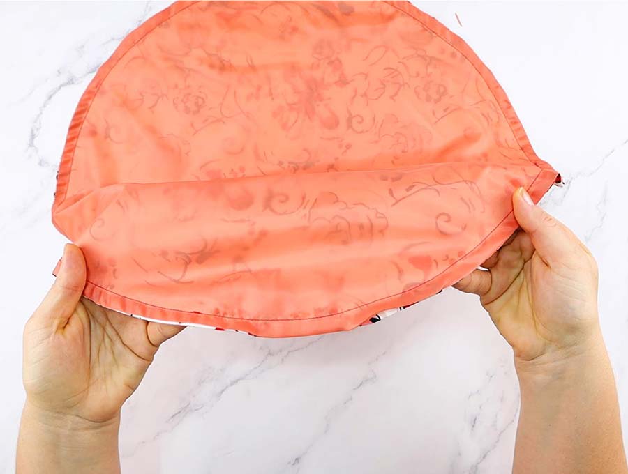 DIY Shower Cap - How To Sew A Shower Cap In 10 Minutes ⋆ Hello Sewing