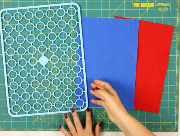 How To Make A Snuffle Mat - 3 Ways To Make A DIY Snuffle Mat ⋆ Hello Sewing