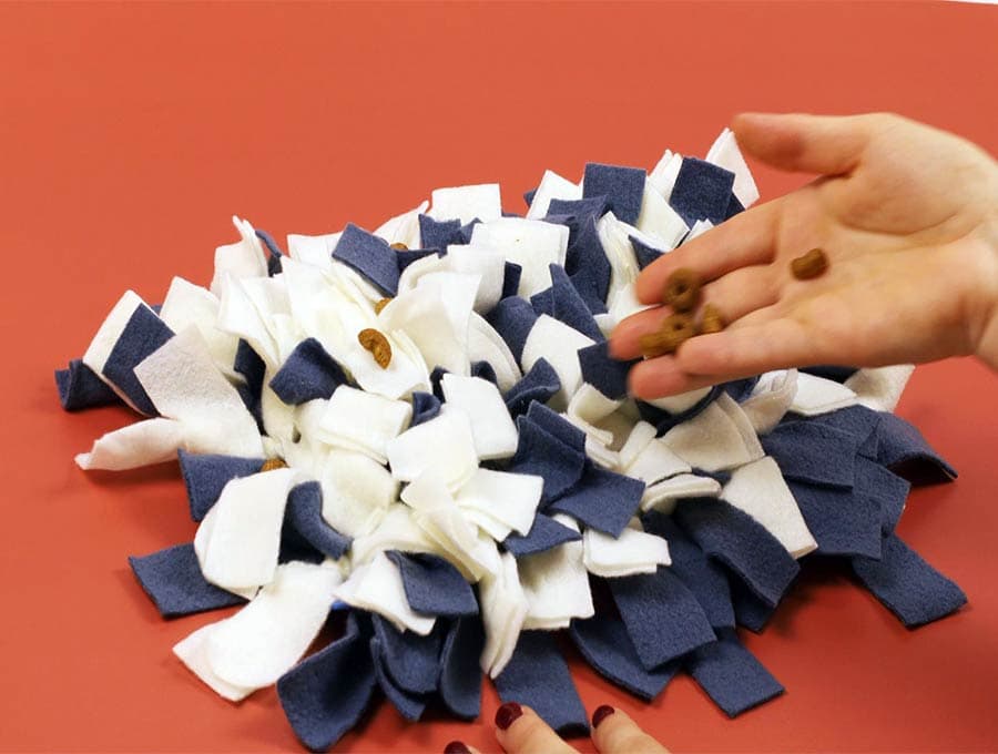 DIY Snuffle Mat for Dogs or Cats - see kate sew