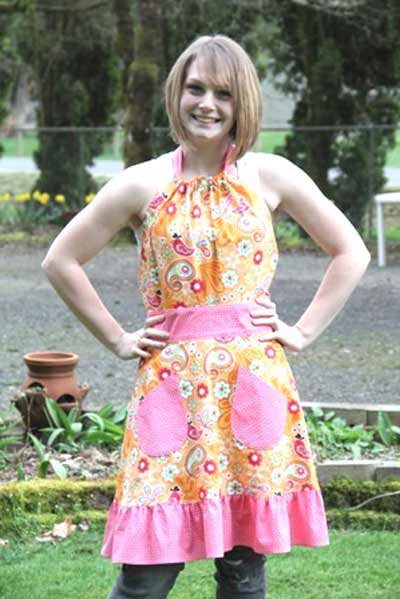 Sew a classic apron :: Vintage-style sewing pattern :: allaboutyou.com