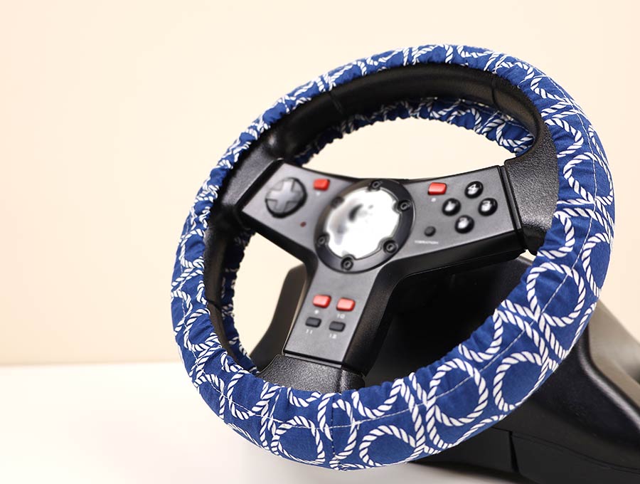 woven fabric steering wheel cover DIY in use