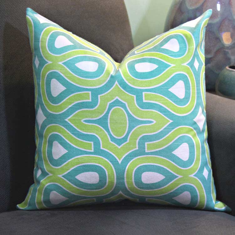 basic throw pillow