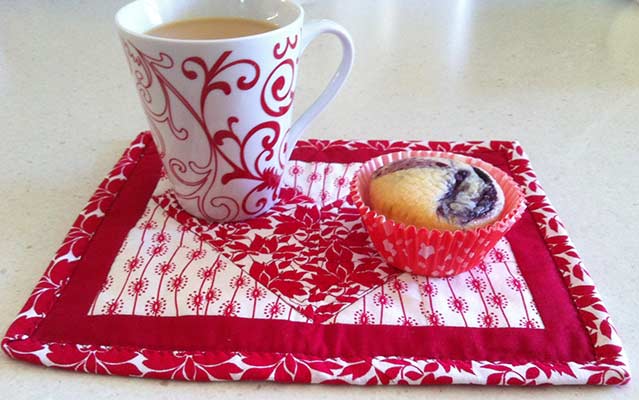 valentine's mug rug