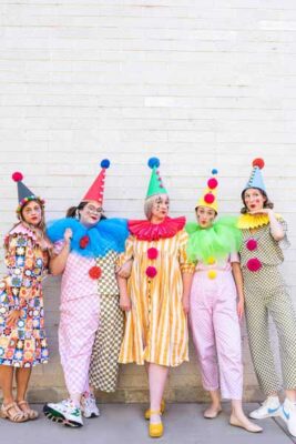 25 Unique DIY Clown Costume Ideas Hello Sewing   Vintage Clown Costumes Thehousethatlarsbuilt 267x400 