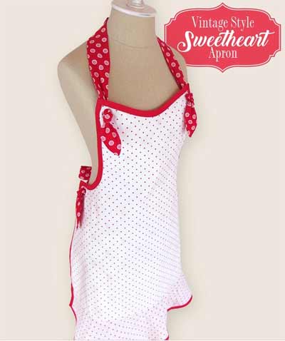 Vintage style sweetheart apron