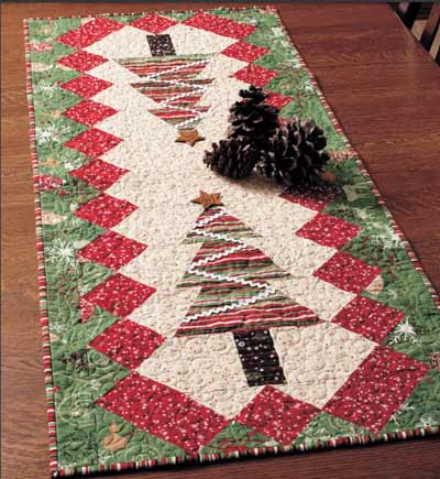 Vintage vibe table tinsel Christmas table runner quilt