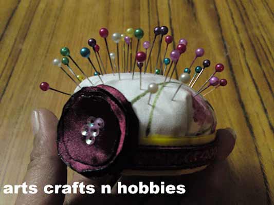 Wide bottle cap pin cushion Tutorial